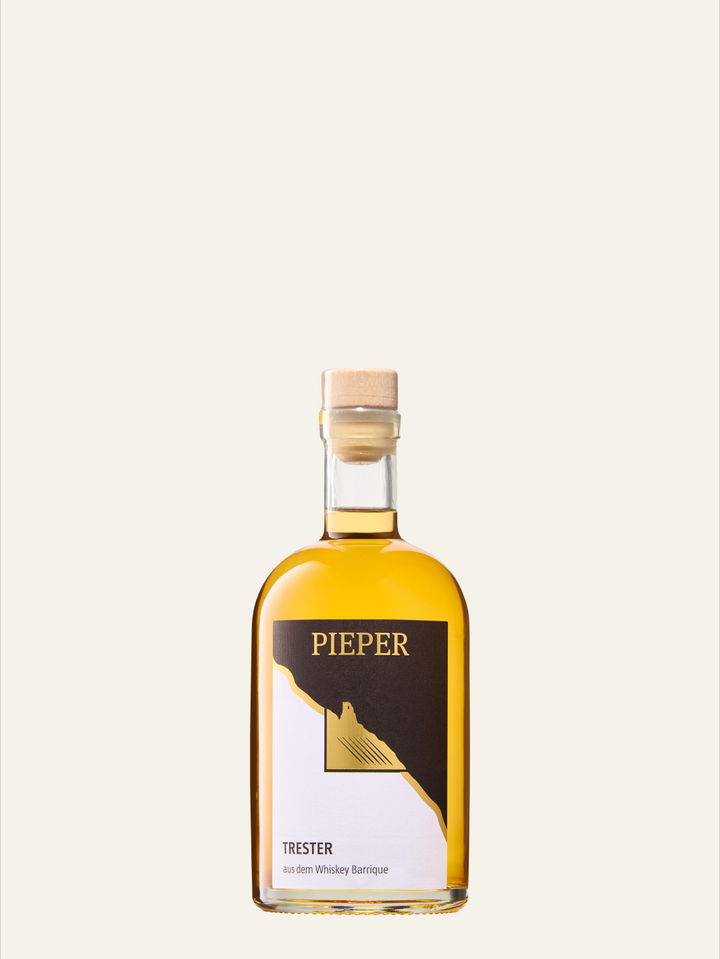 Flasche Trester im Barrique gereift